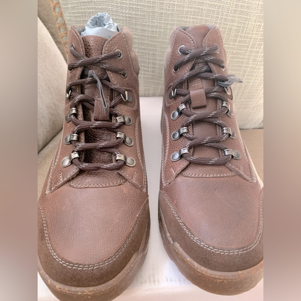 Jose Seibel Leather Boots NEW 
Raymond 02 EU 42 Box has damage